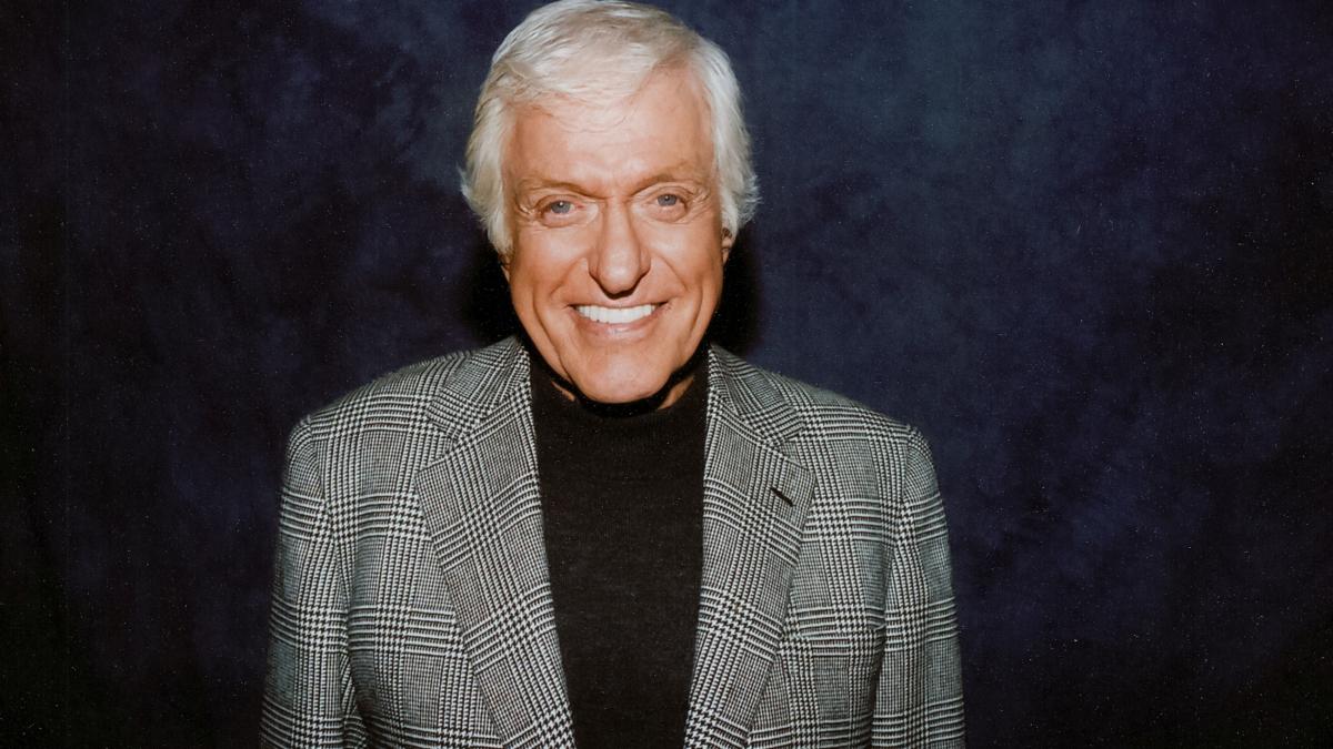 Celebrul actor Dick Van Dyke a provocat un accident rutier la 97 de ani 