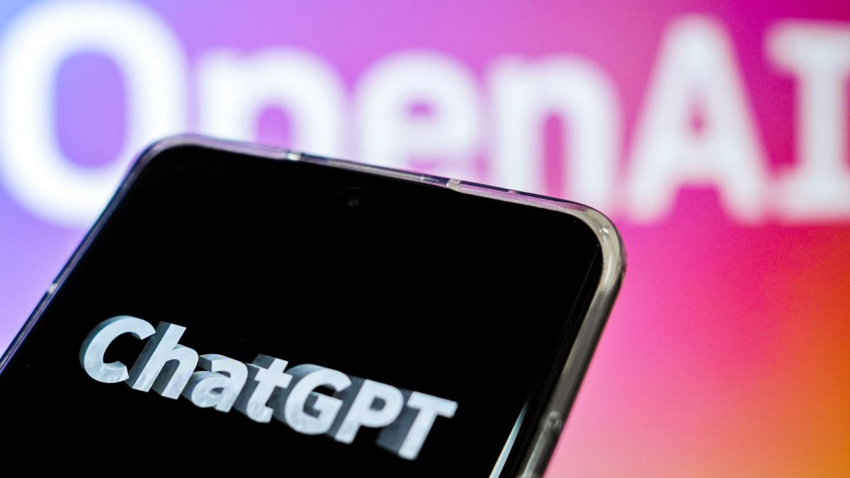 Eva, asistentul virtual al ANRE, integrat cu ChatGPT