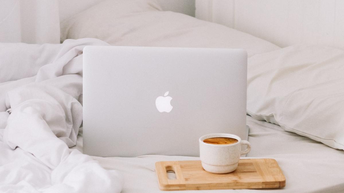 Piața de PC-uri, în declin. Vânzările Apple s-au redus cu peste 40% în primul trimestru din 2023