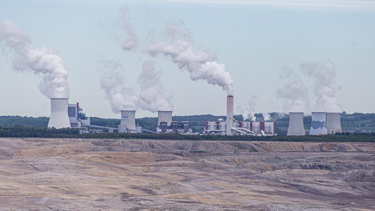 Germania renunță definitiv la energia nucleară