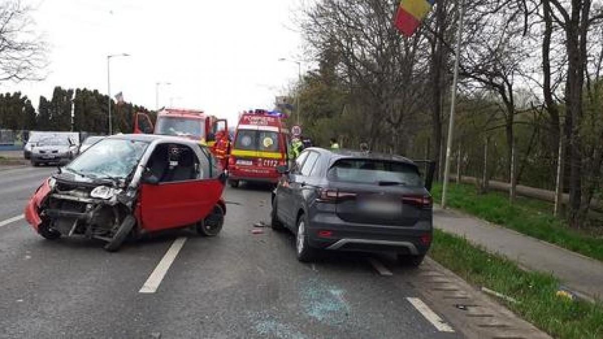 Accident în lanț cu cinci răniți la Cluj