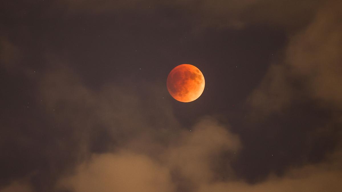 Eclipsa hibridă de Soare din 20 aprilie 2023. Cum poate fi observată