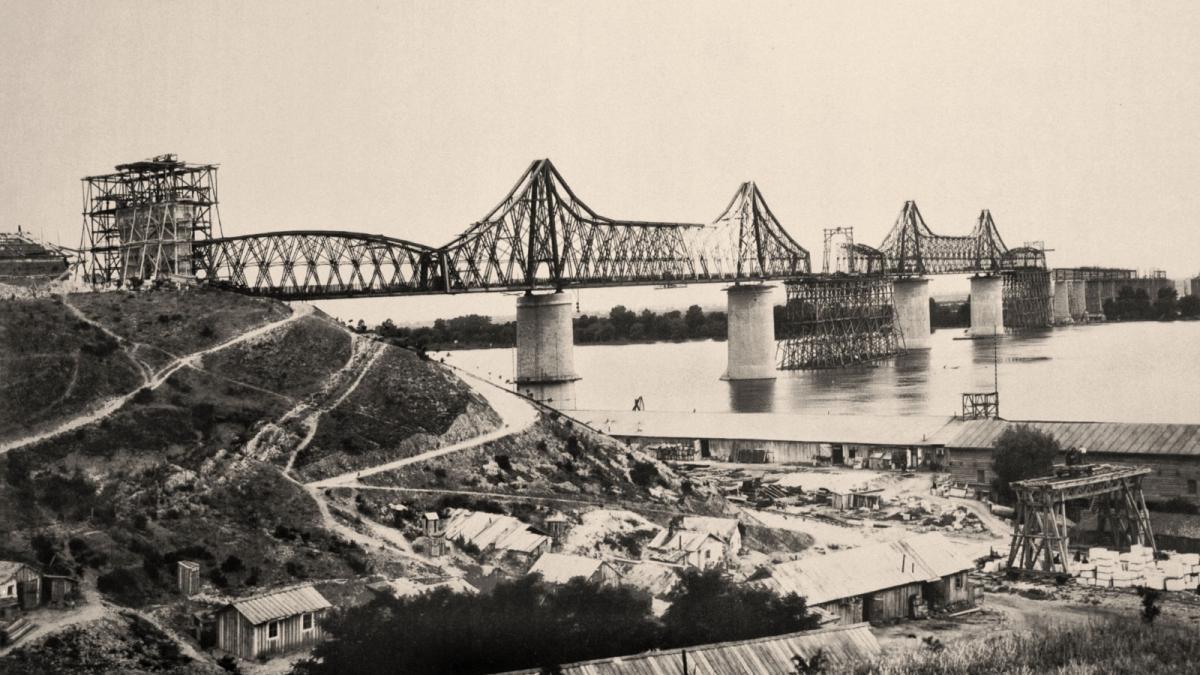 Cum s-a construit Podul Anghel Saligny. De ce a fost refuzat proiectul lui Gustave Eiffel