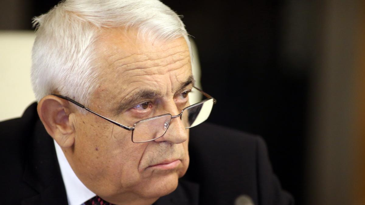 Daea îi cere ajutor lui Ciucă: „Să nu mă lăsați în luptă singur, că sunt multe puști pe mine!”