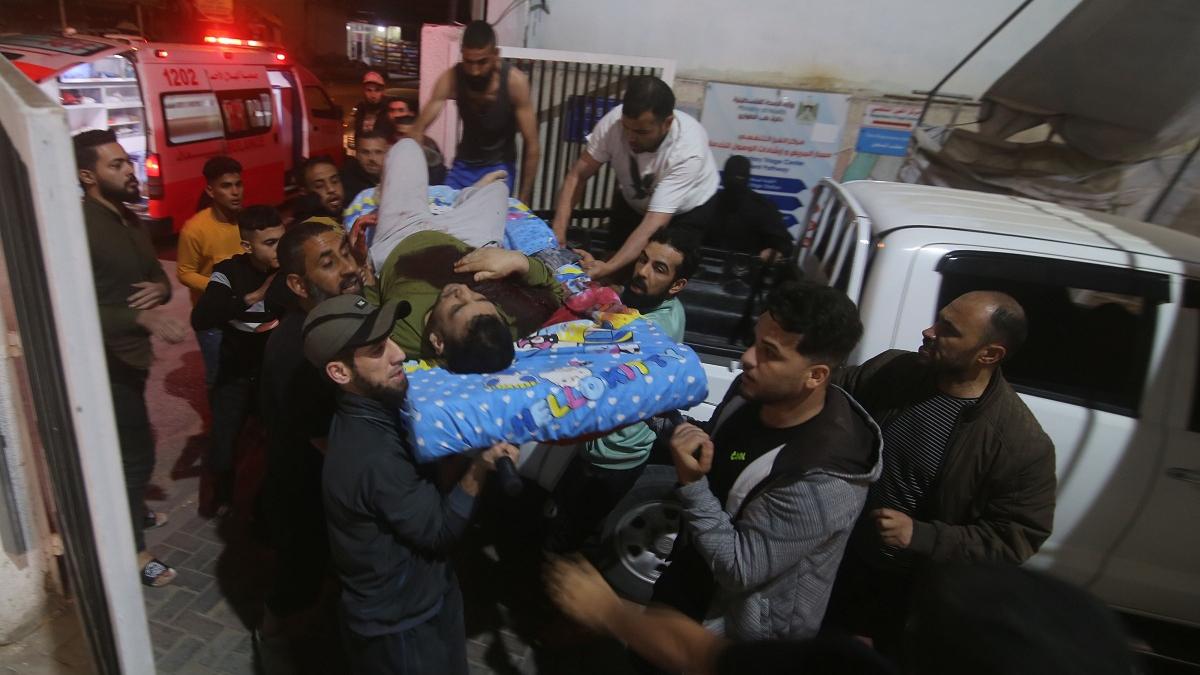 Atacuri aeriene ucigașe ale Israelului in Gaza