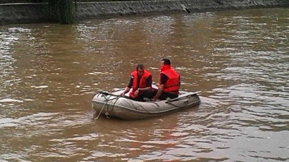  Descoperire terifiantă la Filiași: Un bărbat a fost găsit mort într-un lac 
