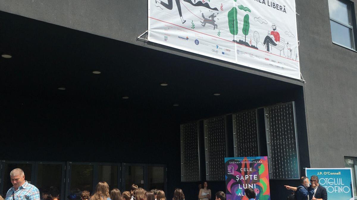 Bookfest 2023. S-au închis școlile? Deschideți cărțile!