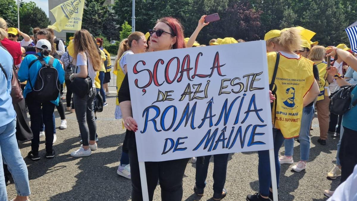Ministrul Muncii, mesaj pentru dascăli după o săptămână de grevă: "Nu suntem la piață. Profesorii au ajuns la salariile maxime"