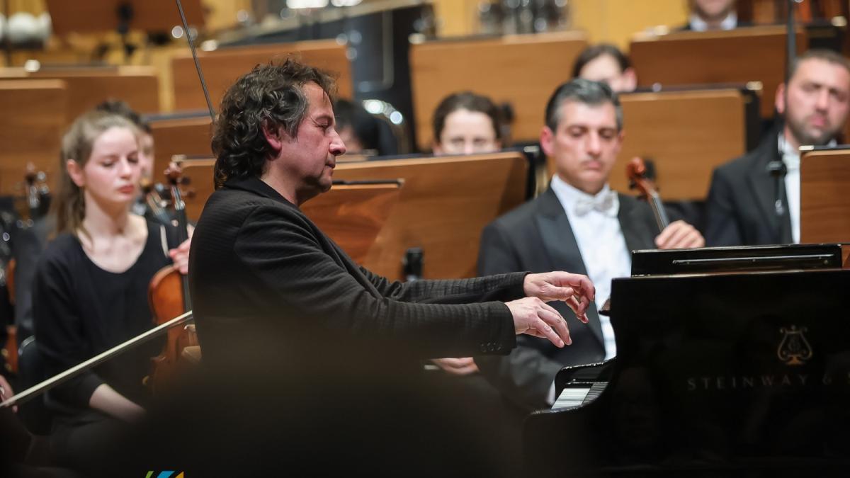 Din Canada la București: ANDREI FEHER dirijează Mozart/R.Strauss/Wagner la Sala Radio