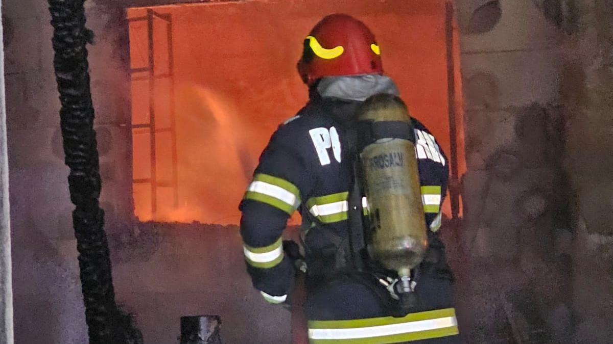 Incendiu la un hotel-restaurant din județul Brașov