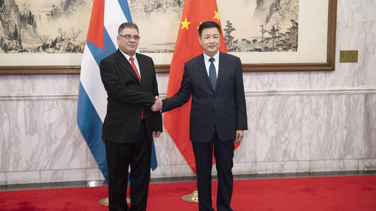 Bază chineză de spionaj, adăpostită de tovarășii cubanezi 