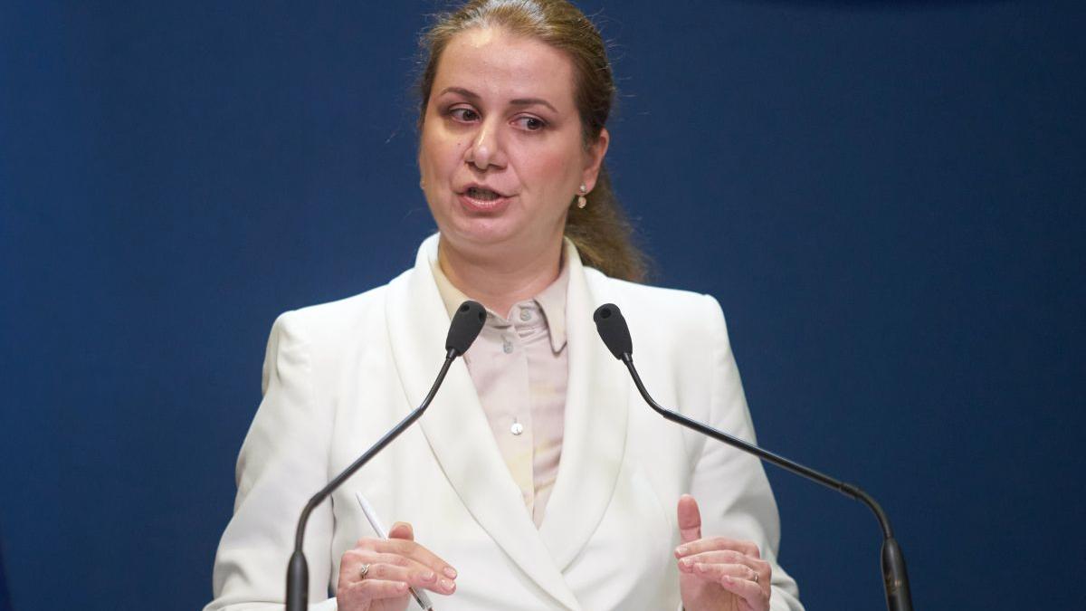 Guvernul a dat, profesorii n-au luat. Noile glume ale greviștilor: Cursuri de formare profesională...Se schimbă softul la mătură?