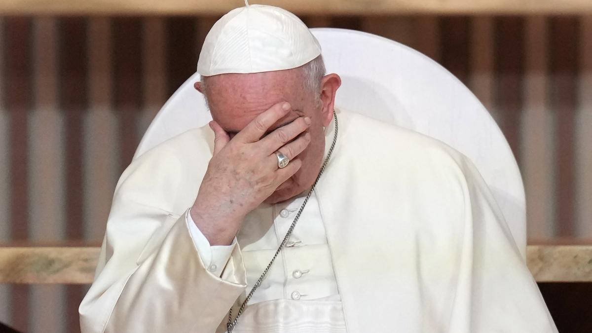 Papa Francisc, premierul Meloni îl omagiază pe Berlusconi. Funeraliile de stat vor fi miercuri