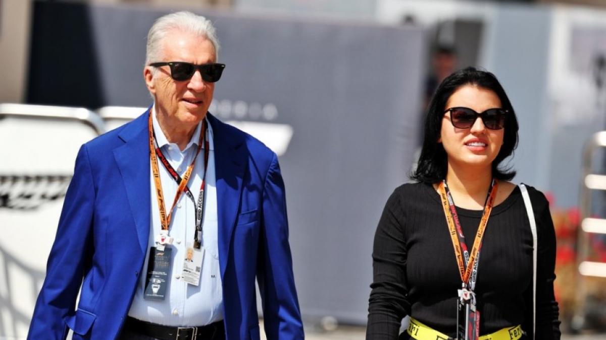 Românca măritată cu patronul Ferrari a atras atenția la Vatican