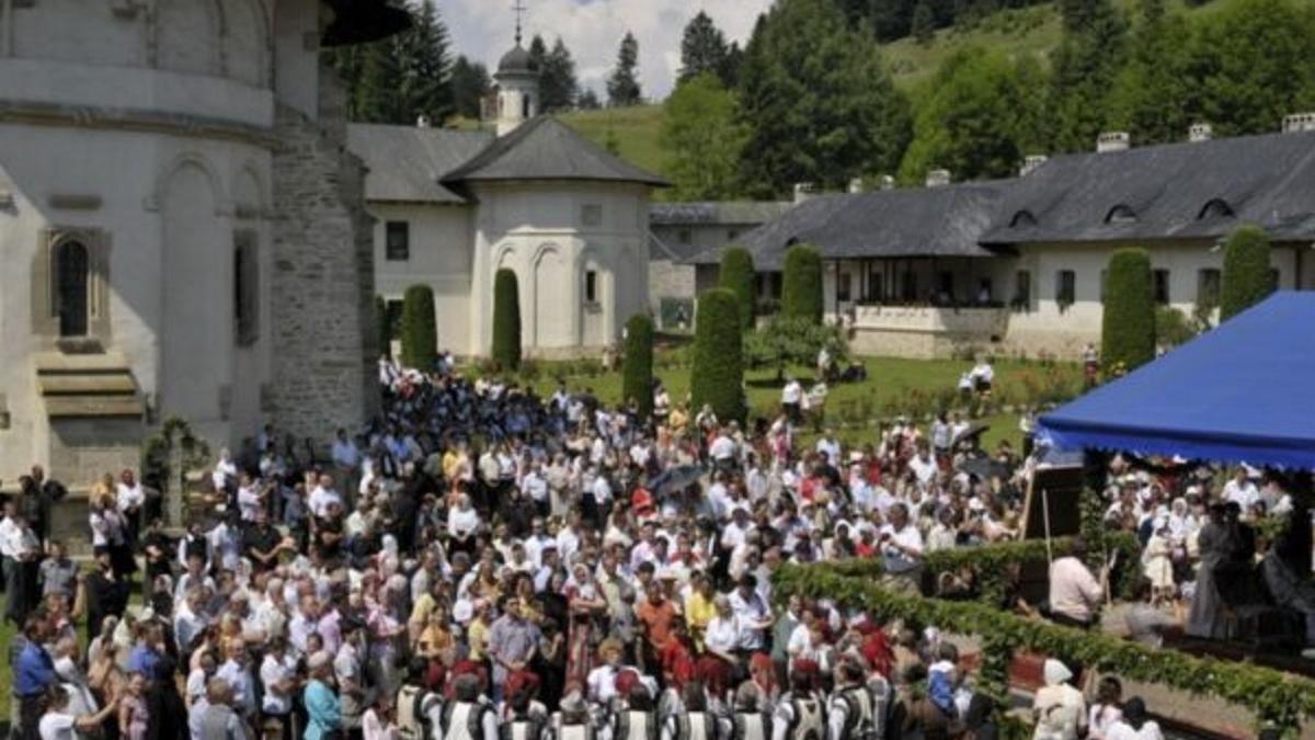 Mănăstirea Putna se pregătește de sărbătoare