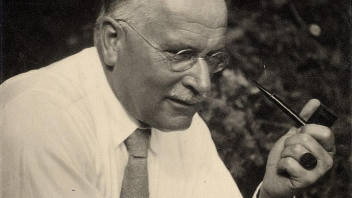Viața enigmatică a Dumnezeului psihanalizei. A fost Carl Gustav Jung (dublu) agent secret?
