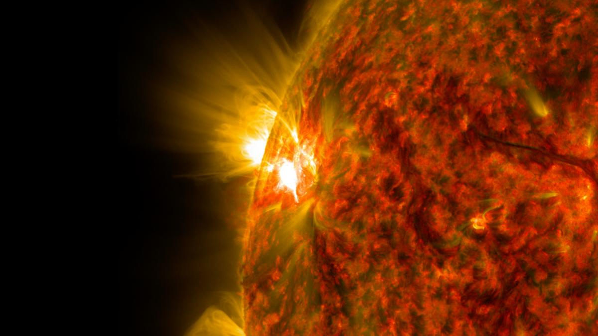 Erupții solare puternice lovesc Terra. Cum vor afecta pământul