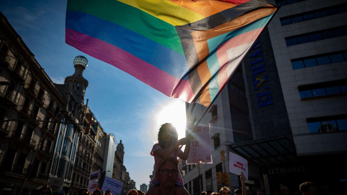 Transsexualii din Spania se tem pentru drepturile LGBT sub un guvern de dreapta
