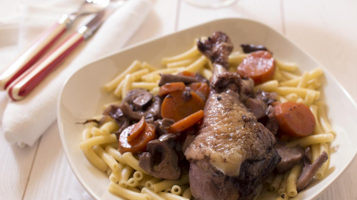 Cocoșul galic sau cum a apărut Coq au vin