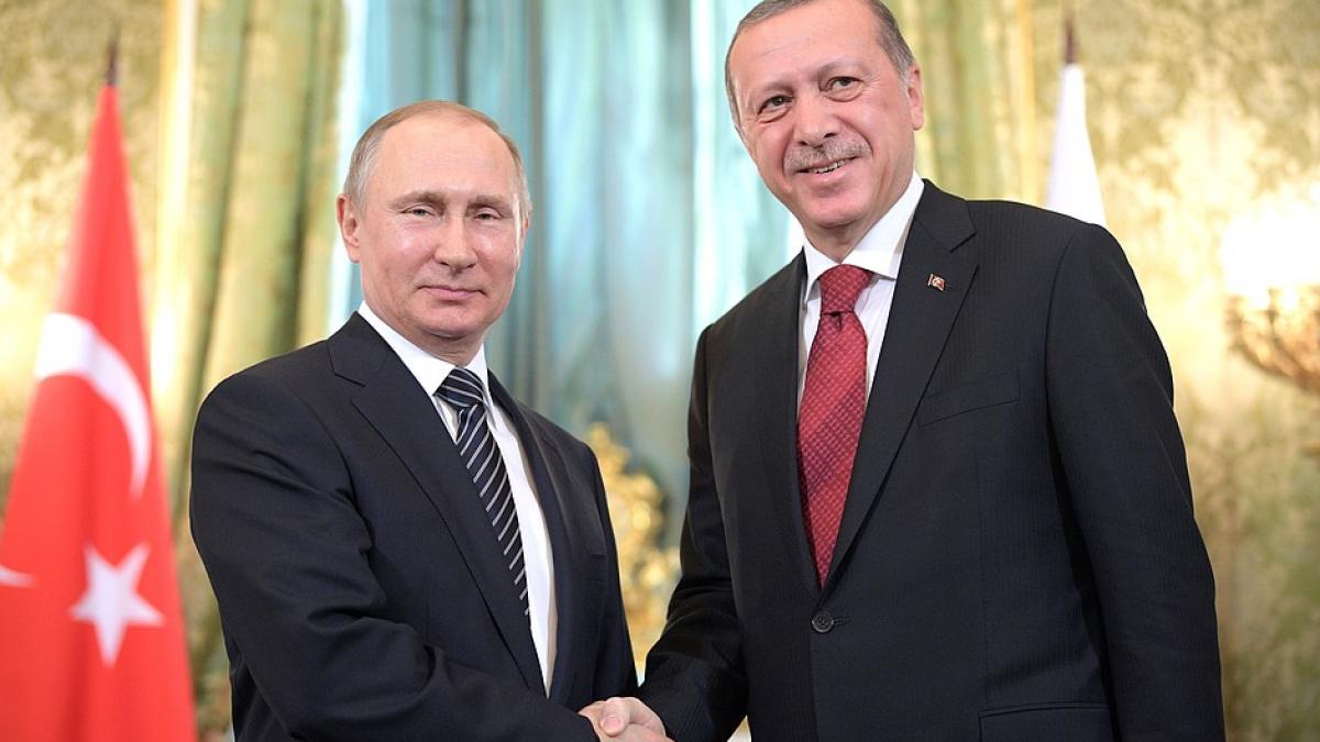 Erdogan îi cere lui Putin să evite o escaladare