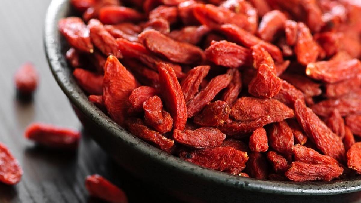 Beneficiile prețioaselor bobițe roșii de goji
