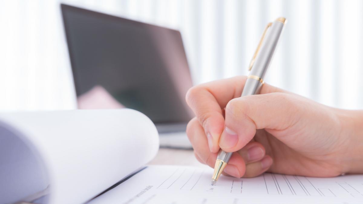 MAI: Numărul permiselor de conducere şi certificatelor de înmatriculare, în creştere cu aproximativ 5% faţă de anul trecut
