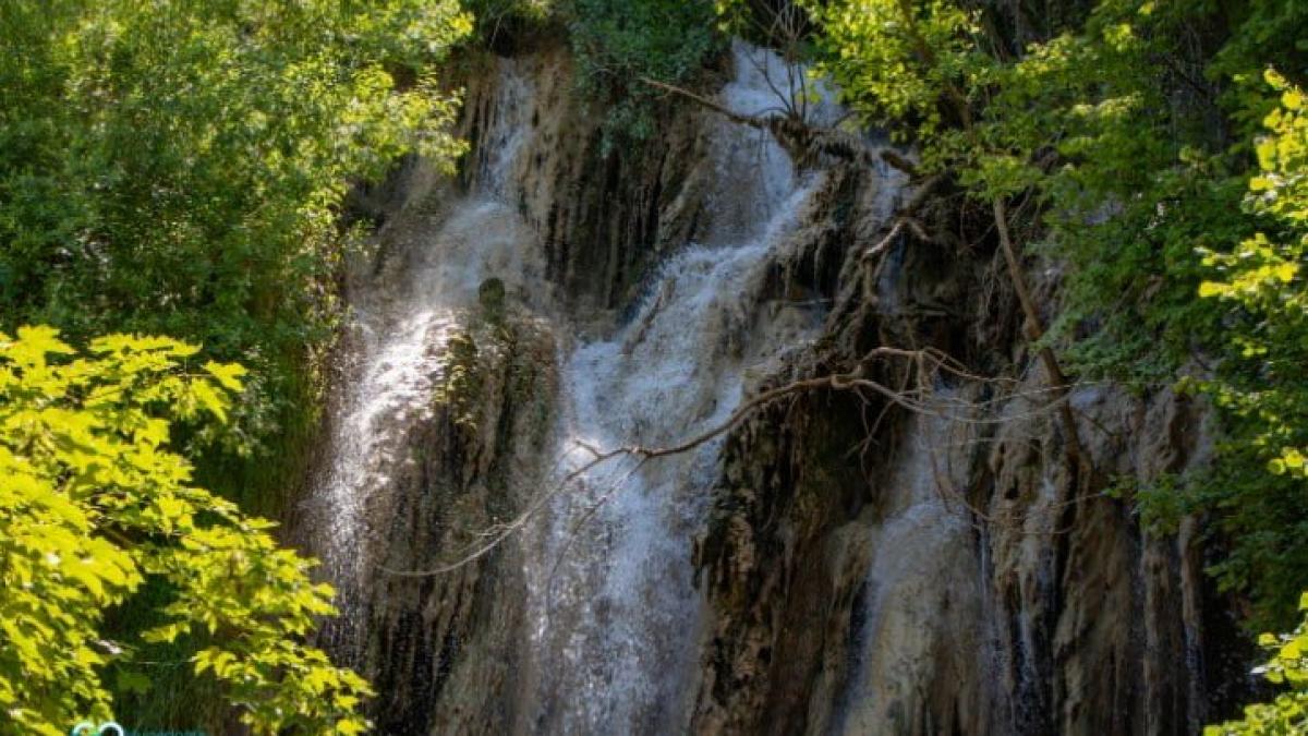 Unul dintre cele mai frumoase locuri din România a dispărut. O cascadă s-a prăbușit