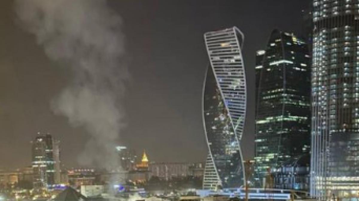 Moscova, sub asediu! Dronele au lovit un centru expozițional
