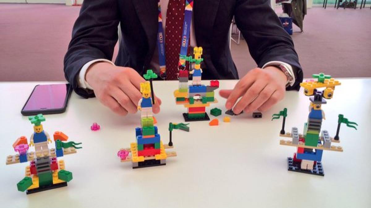 Lego suferă cea mai abruptă scădere a profiturilor din ultimele două decenii