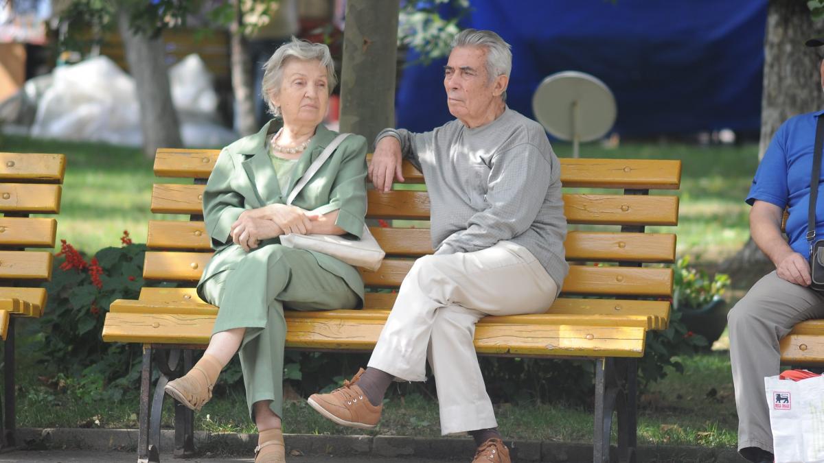 Vești BUNE pentru angajați. Guvernul prelungește perioada de cumpărare a vechimii în muncă
