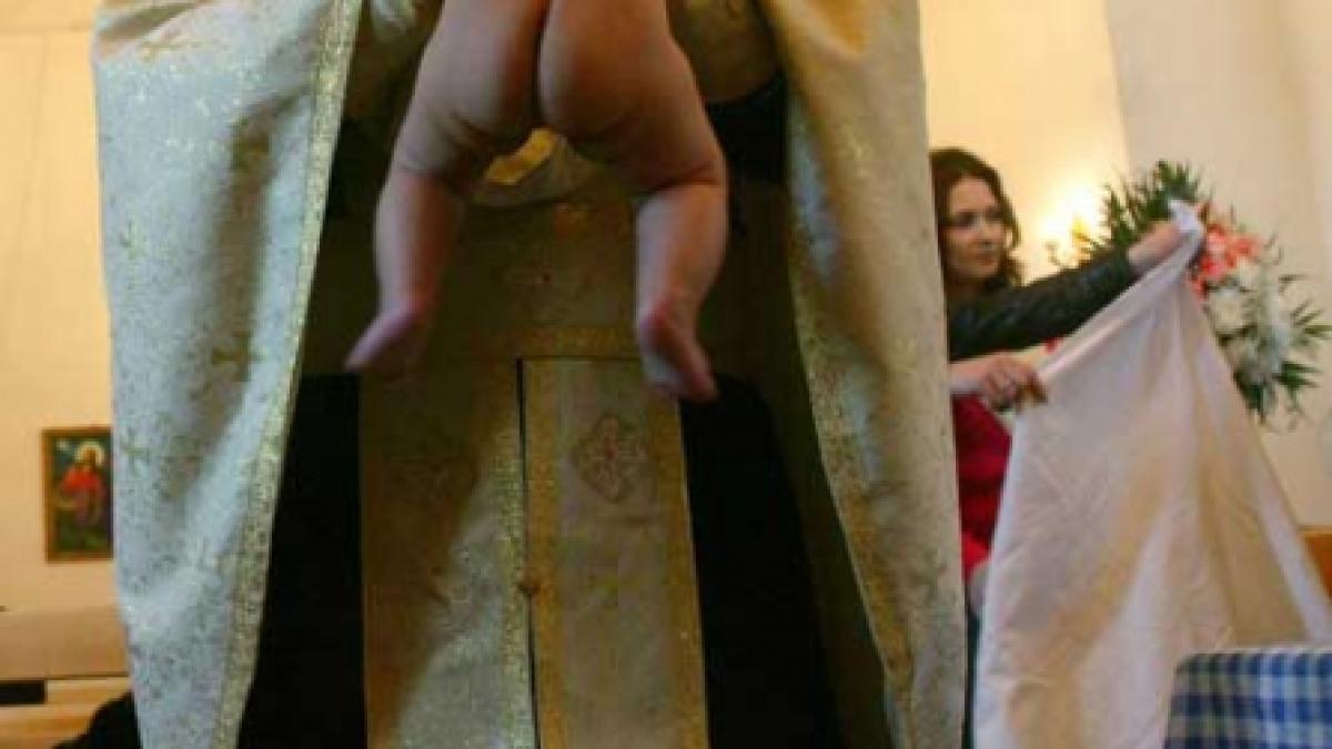 Reacția Patriarhiei privitoare la adeverința pentru botez: nu există această obligație pentru medici