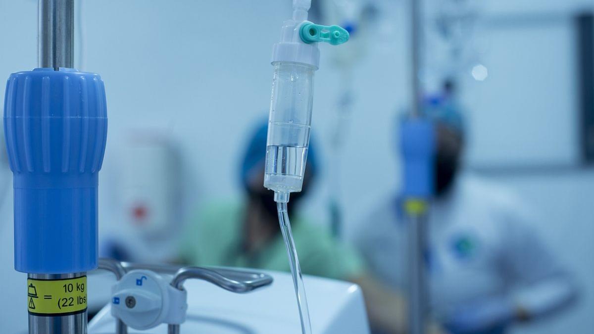 Ministerul Sănătăţii: Şapte pacienţi intubaţi şi ventilaţi mecanic, 16 în stare medie sau uşoară