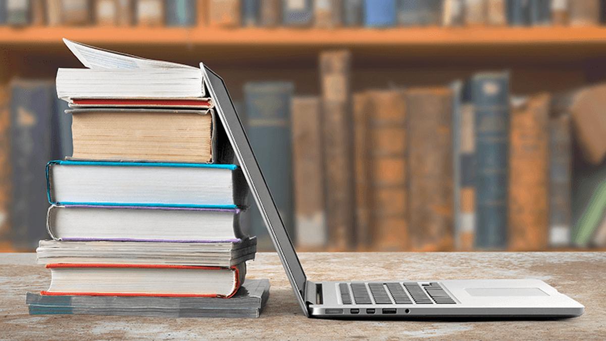 Vânzările online iau locul librăriilor clasice