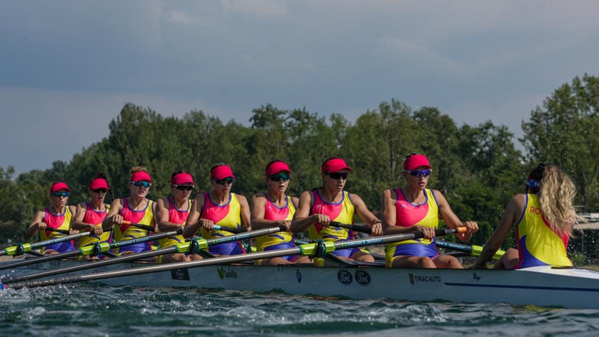 Echipa de 8+1 feminin a cucerit aurul la Campionatele Mondiale de canotaj de la Belgrad
