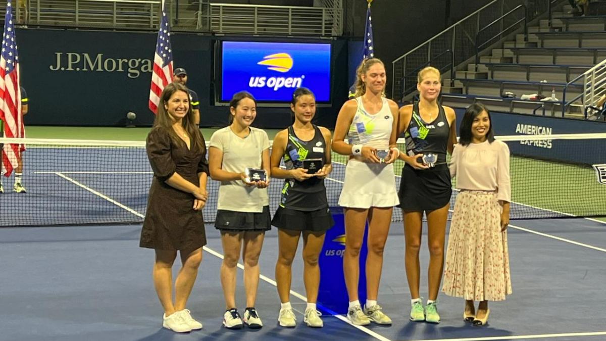 O româncă a devenit campioană la dublu la US Open, în turneul junioarelor!