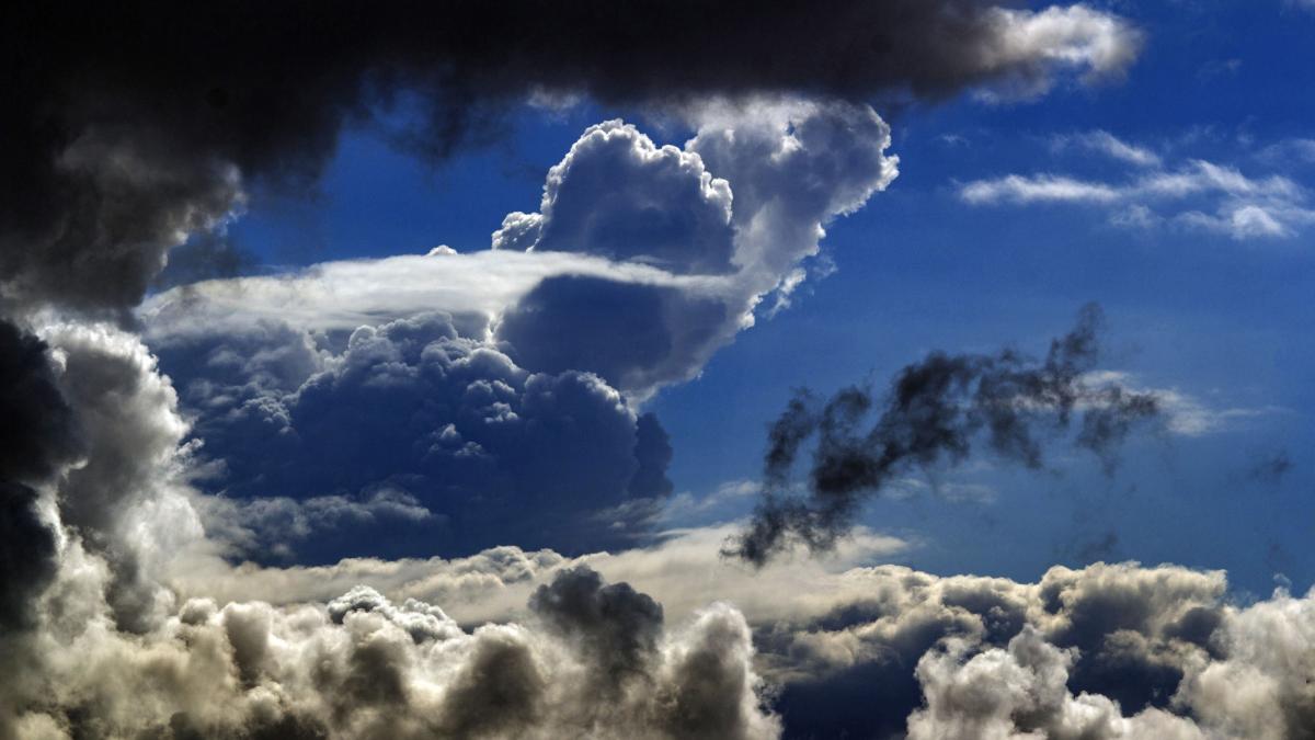 Alertă meteo imediată de ploi și vânt puternic în 14 județe