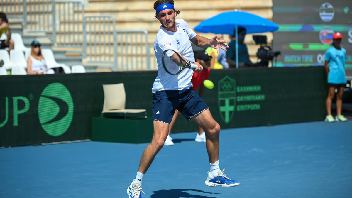 Stefanos Tsitsipas, accidentat, se retrage de la Laver Cup 2023