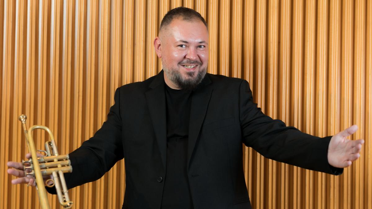BIG BAND-UL RADIO: „THE MAGIC OF JAZZ GIANTS”  concert cu acces liber în Piața Festivalului „George Enescu” -