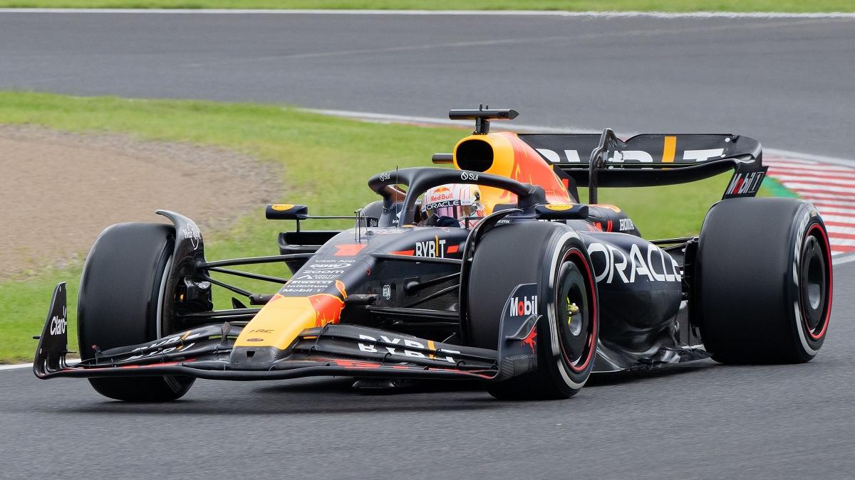 Victoria lui Verstappen la Suzuka asigură titlul pe echipe în Formula 1 pentru echipa Red Bull