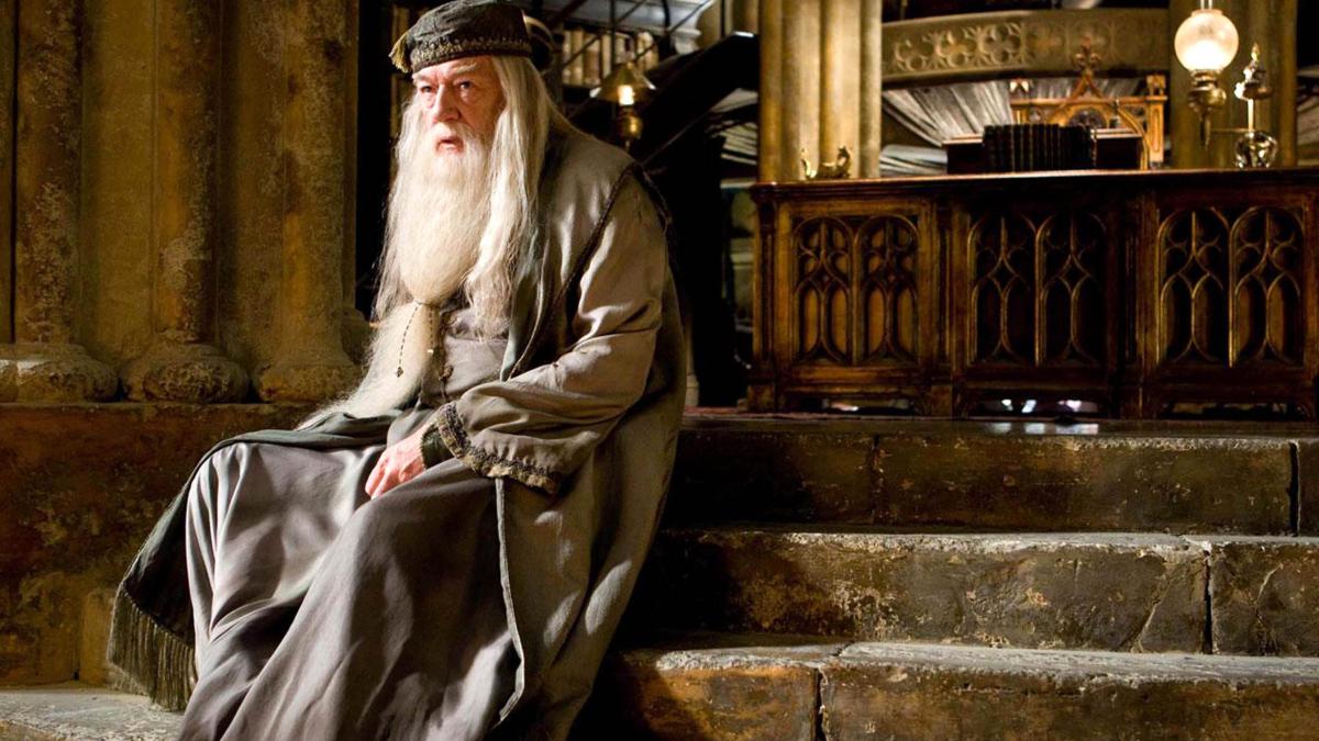 Este doliu la Hollywood! Vedeta seriei Harry Potter, Sir Michael Gambon, a murit