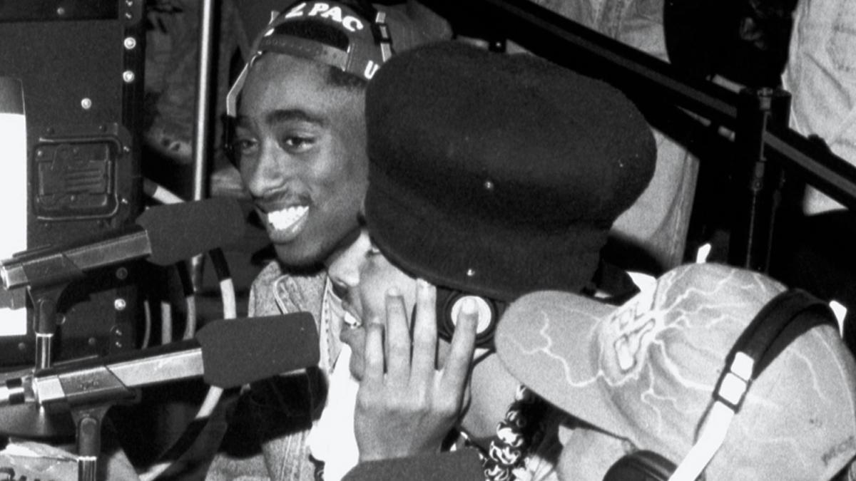 Poliția a arestat un bărbat pentru împușcarea rapperului Tupac Shakur în urmă cu 27 de ani