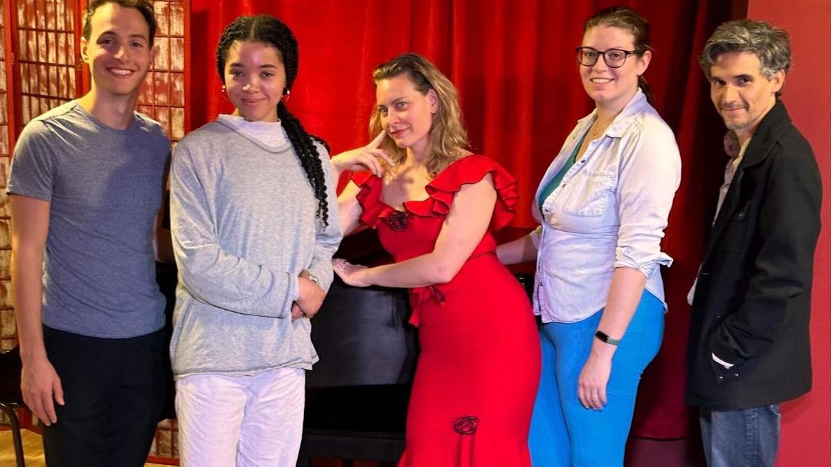 Premiera mondială a spectacolului „Orașul cu oameni foarte drăguți”,  în spațiul teatral al ICR New York