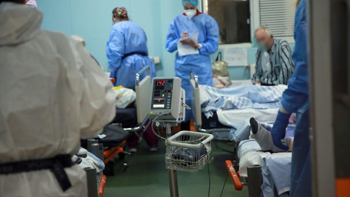 Pandemia de COVID-19: licitații de achiziții pe repede-înainte nejustificate, haos cu protocoalele medicale, fără criterii de repartizare a medicamentelor