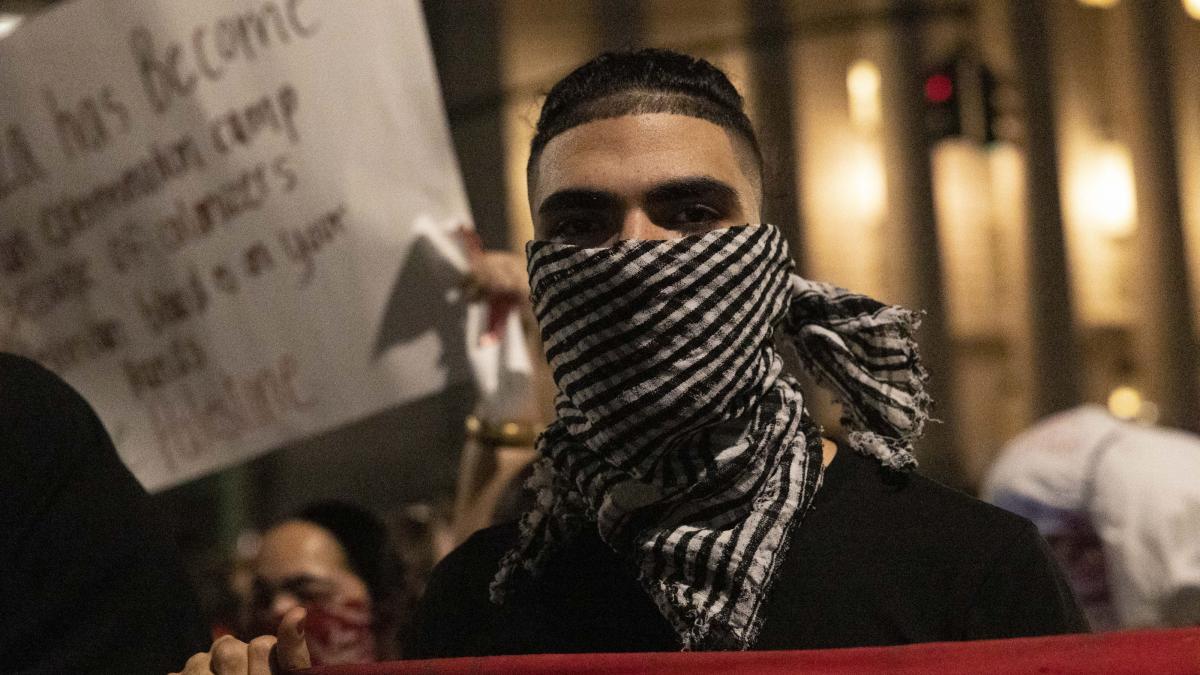 Peste 200 de protestatari pro-Palestina, arestați la New York
