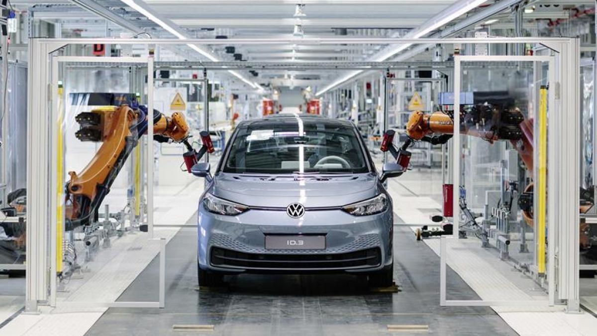 Volkswagen intenționează să elimine 2.000 de locuri de muncă