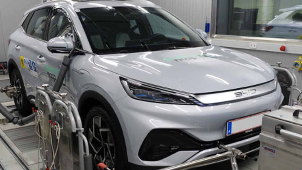 Tesla va construi o mașină de 25.000 de euro la o uzină din Germania 