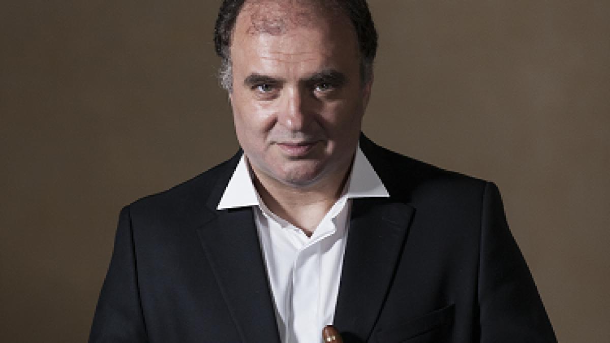 Dirijorul Naiden Todorov şi violoncelista Alina Holender - invitaţii săptămânii simfonice de la Filarmonica "George Enescu"