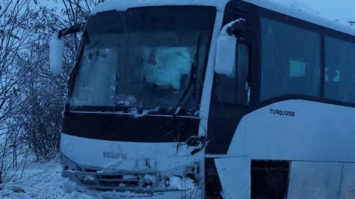 VIDEO Plan Roșu activat în Vaslui! Un autocar cu 40 de pasageri s-a răsturnat 
