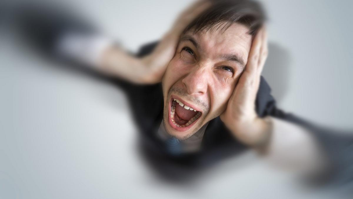 Obiceiul care poate fi fatal. Avertismentul neurochirurgului Vlad Ciurea: ”Crește tensiunea nervoasă”