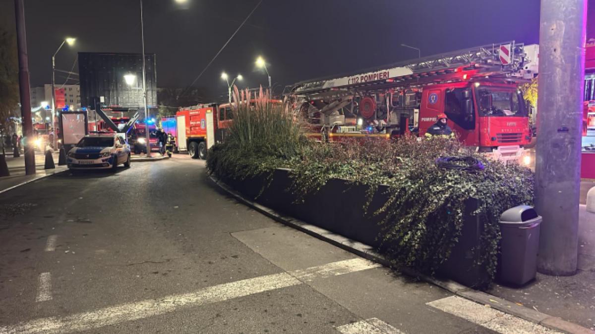 incendiu mall sun plaza cinematograf evacuat bucuresti